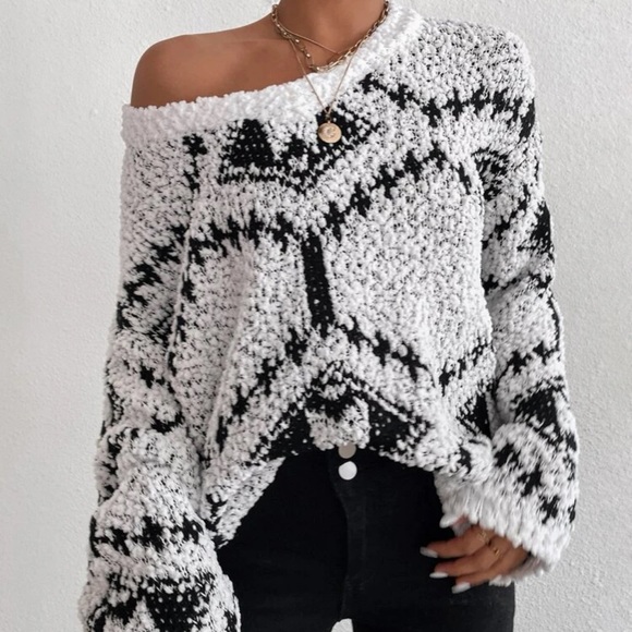 Beautiful woman sweater - Picture 2 of 7